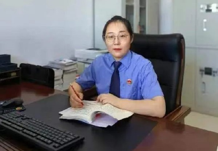 03.jpg